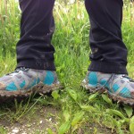 Durch Lüftungsöffnungen wird Feuchtigkeit aus dem Wanderstiefel herausgeleitet. | Foto: Kathrin Thoma-Bregar