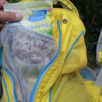 Mesh-Frontfach für den schnellen Zugriff auf den Energienachschub. | Foto: Arnold Zimprich