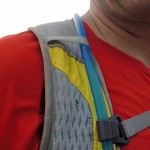 Der fixierbare Trinkschlauch des Camelbak Octane 18X. | Foto: Arnold Zimprich