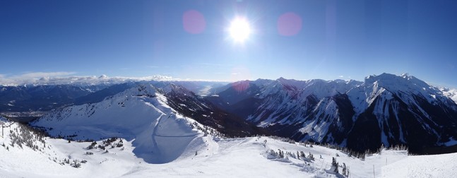 Blick aus dem Skigebiet Kicking Horse, Golden, Kanada. | Foto: Basti Fiedler