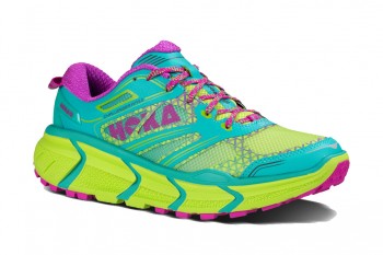 Den Hoka One One Challenger ATR 2 gibt es auch in einer Version speziell für Frauen. | Foto: Hoka One One
