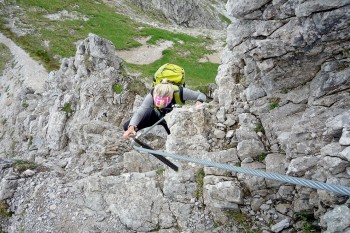 Auf dem Weg zur Rotspitze: Ausgesetzte Wege, wunderschöne Aus- und Tiefblicke. | Foto: Julia Gebauer