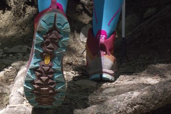 Der Dachstein Super Leggera DDS bietet auch auf schroffen Bergwegen einen perfekten Halt. | Foto: Corrine Terkelsen