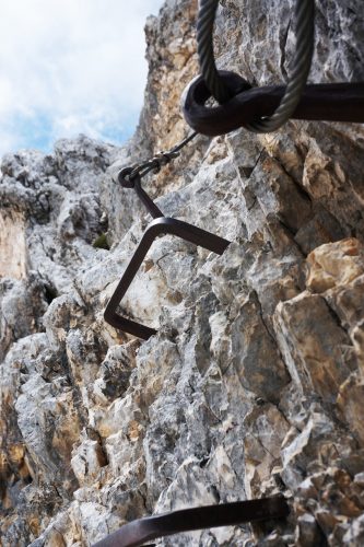Der Hermann-von-Barth-Steig ist ein einfacher Klettersteig der Kategorie A/B. | Foto: Arnold Zimprich