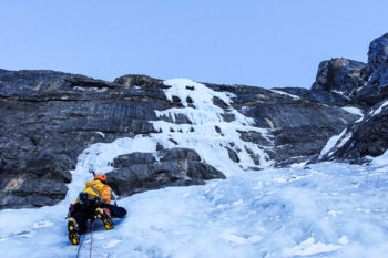 Erste Länge von "Crack Baby" als Warm-up. | Foto: Franz Mösbauer