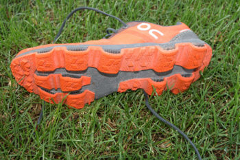 Die flexible Sohle ermöglicht Läufern eine natürliche Abrollbewegung. | Foto: Sophie Arnold