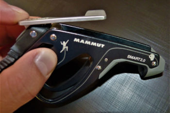 ... und verhindert Fehler beim Seilausgeben. | Foto: Bene Hirschmann