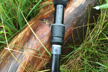 Nachaufahme von Verschluss eines Trailrunningstocks.