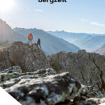 Zwei Wanderer im felsigen Berggel&auml;nde