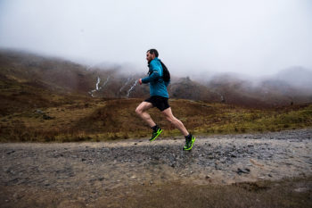 Der TERRAULTRA G 260 mit Graphene Grip ist der weltweit widerstandsfähigste Schuh für die anspruchsvollsten Langdistanz Trails der Welt | Foto: inov-8