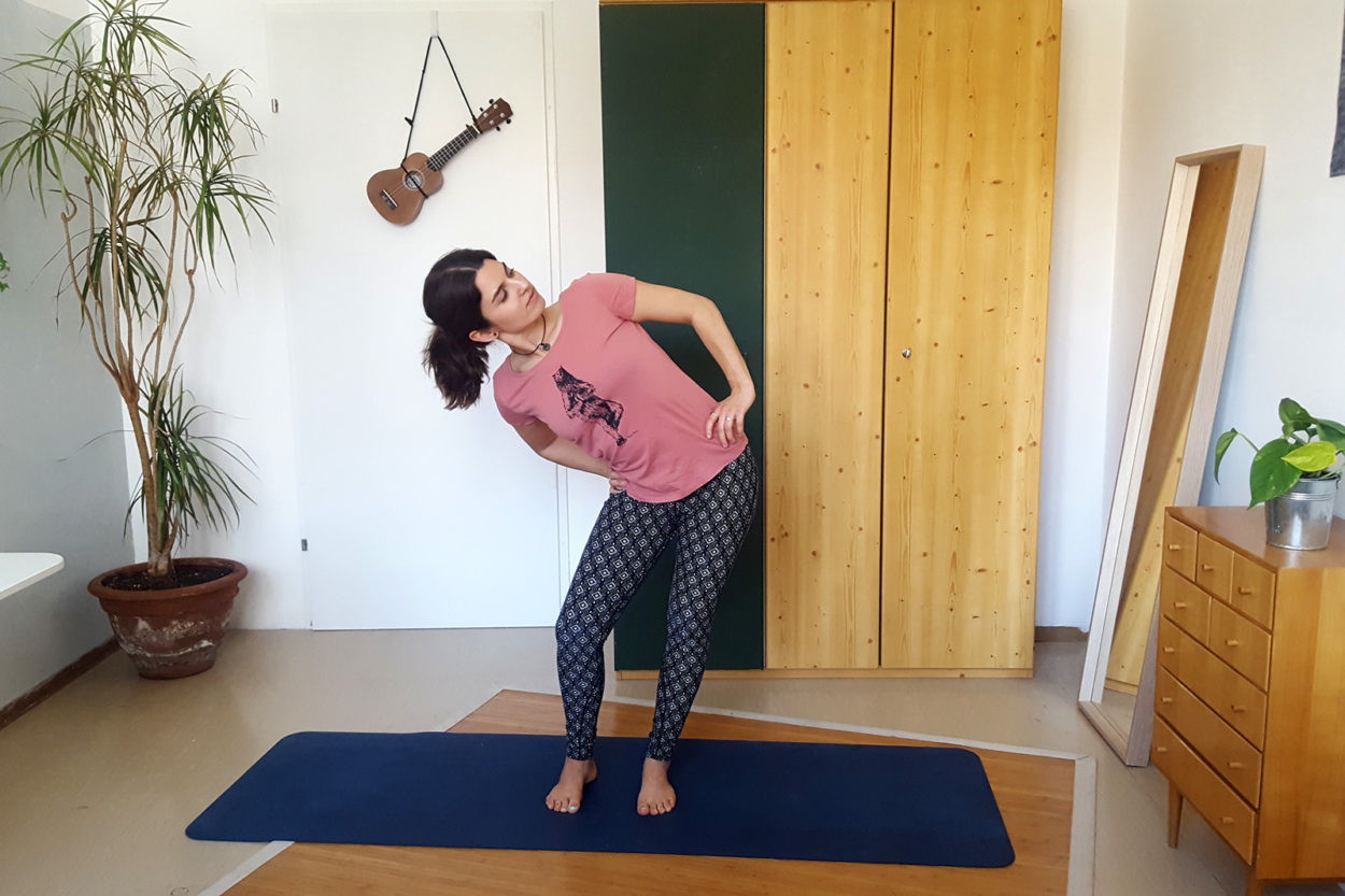 Homeoffice Yoga Beckenkreisen